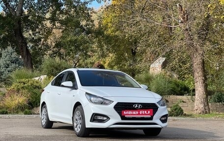 Hyundai Solaris II рестайлинг, 2019 год, 1 100 000 рублей, 2 фотография
