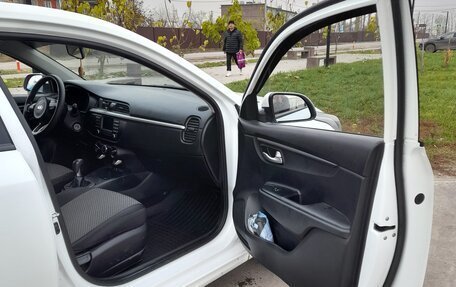 KIA Rio IV, 2017 год, 850 000 рублей, 8 фотография