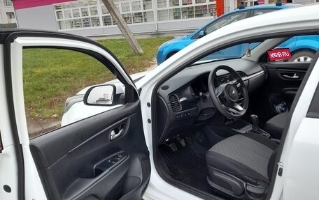 KIA Rio IV, 2017 год, 850 000 рублей, 6 фотография