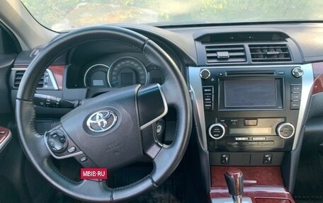 Toyota Camry, 2011 год, 672 000 рублей, 5 фотография