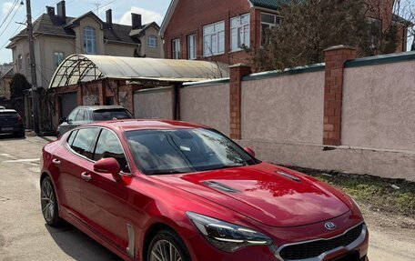 KIA Stinger I, 2021 год, 1 850 000 рублей, 1 фотография