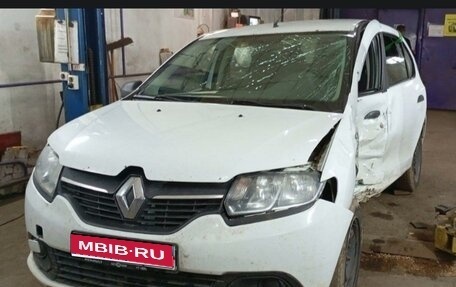 Renault Logan II, 2017 год, 211 000 рублей, 1 фотография