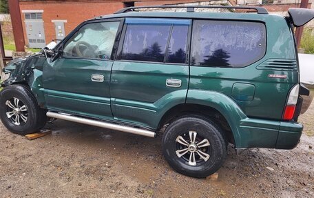 Toyota Land Cruiser Prado 90 рестайлинг, 2001 год, 550 000 рублей, 2 фотография