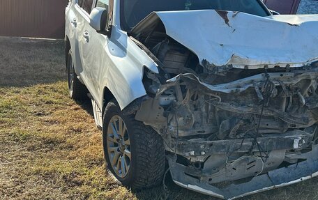 Toyota Land Cruiser Prado 150 рестайлинг 2, 2017 год, 2 250 000 рублей, 3 фотография