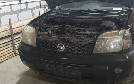 Nissan X-Trail, 2005 год, 300 000 рублей, 2 фотография