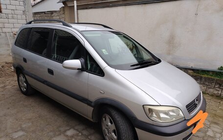 Opel Zafira A рестайлинг, 2002 год, 350 000 рублей, 4 фотография
