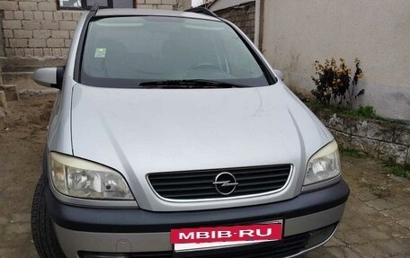 Opel Zafira A рестайлинг, 2002 год, 350 000 рублей, 2 фотография