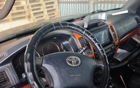 Toyota Land Cruiser Prado 120 рестайлинг, 2003 год, 650 000 рублей, 5 фотография