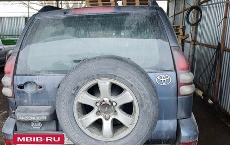 Toyota Land Cruiser Prado 120 рестайлинг, 2003 год, 650 000 рублей, 10 фотография