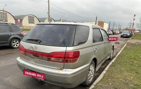Toyota Vista V30, 2000 год, 250 000 рублей, 3 фотография