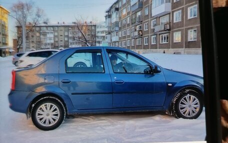 Renault Logan I, 2013 год, 400 000 рублей, 3 фотография