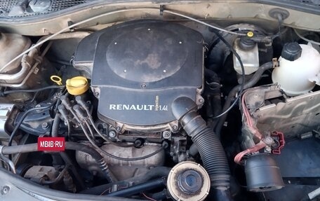 Renault Logan I, 2011 год, 110 000 рублей, 10 фотография