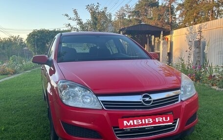 Opel Astra H, 2007 год, 630 000 рублей, 2 фотография