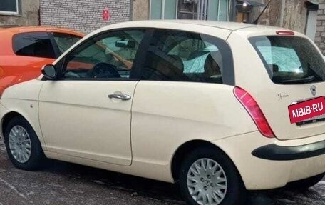 Lancia Ypsilon II (Type 843) рестайлинг, 2004 год, 300 000 рублей, 2 фотография