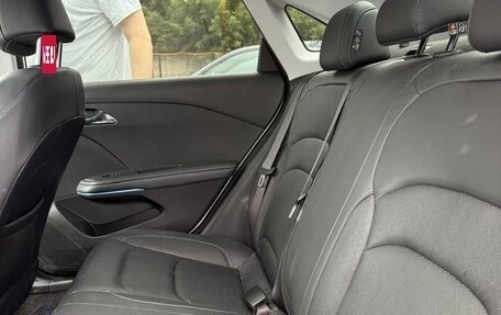 Chevrolet Monza, 2023 год, 1 000 000 рублей, 21 фотография