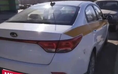 KIA Rio IV, 2019 год, 880 000 рублей, 4 фотография