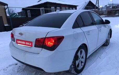 Chevrolet Cruze II, 2010 год, 320 000 рублей, 5 фотография