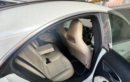 Mercedes-Benz CLA, 2017 год, 550 000 рублей, 10 фотография