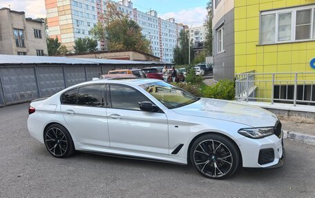 BMW 5 серия, 2020 год, 1 500 000 рублей, 3 фотография