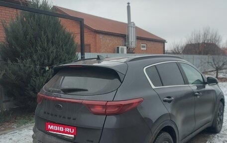 KIA Sportage IV рестайлинг, 2021 год, 2 100 000 рублей, 3 фотография