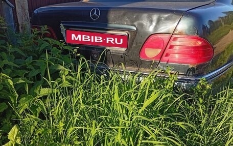 Mercedes-Benz E-Класс, 1999 год, 90 000 рублей, 2 фотография