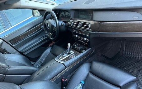 BMW 7 серия, 2010 год, 800 000 рублей, 2 фотография