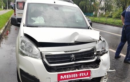 Peugeot Partner II рестайлинг 2, 2021 год, 850 000 рублей, 3 фотография
