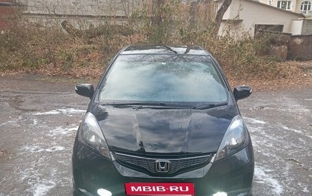 Honda Fit III, 2011 год, 400 000 рублей, 2 фотография