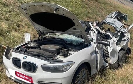 BMW 1 серия, 2015 год, 300 000 рублей, 2 фотография