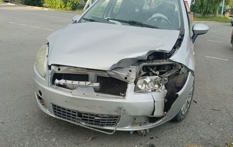 Fiat Linea, 2011 год, 300 000 рублей, 2 фотография