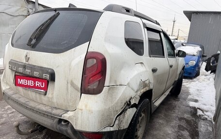 Renault Duster I рестайлинг, 2017 год, 750 000 рублей, 3 фотография