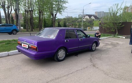 Nissan Gloria VIII, 1999 год, 130 000 рублей, 2 фотография