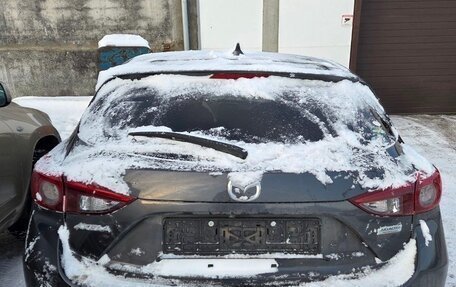 Mazda Axela, 2015 год, 650 000 рублей, 2 фотография