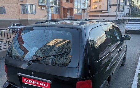 KIA Carnival III, 2005 год, 330 000 рублей, 3 фотография