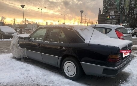 Mercedes-Benz E-Класс, 1993 год, 750 000 рублей, 3 фотография