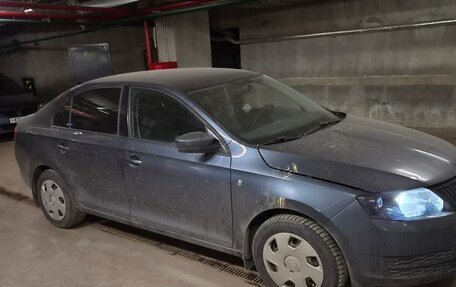 Skoda Rapid I, 2015 год, 350 000 рублей, 4 фотография