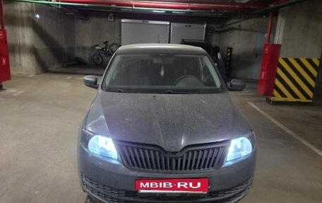 Skoda Rapid I, 2015 год, 350 000 рублей, 3 фотография