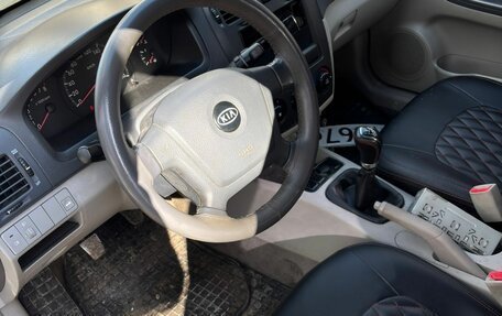 KIA Cerato I, 2005 год, 120 000 рублей, 6 фотография