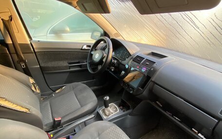 Volkswagen Polo IV рестайлинг, 2002 год, 180 000 рублей, 4 фотография