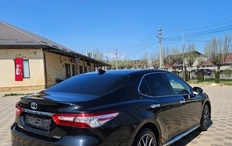 Toyota Camry, 2023 год, 3 300 000 рублей, 3 фотография