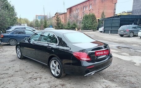 Mercedes-Benz E-Класс, 2017 год, 2 939 000 рублей, 3 фотография