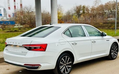 Skoda Superb III рестайлинг, 2023 год, 2 790 000 рублей, 5 фотография