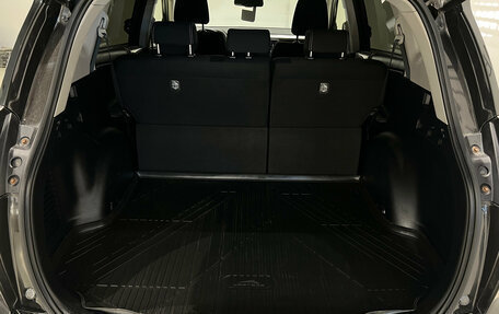 Toyota RAV4, 2015 год, 1 999 000 рублей, 12 фотография