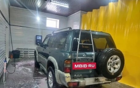 Nissan Patrol, 2000 год, 450 000 рублей, 3 фотография