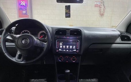 Volkswagen Polo VI (EU Market), 2011 год, 325 000 рублей, 5 фотография