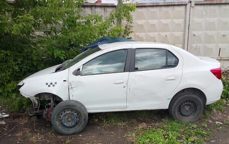 Renault Logan II, 2020 год, 85 000 рублей, 2 фотография