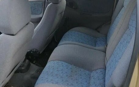 Chevrolet Niva I рестайлинг, 2004 год, 145 000 рублей, 3 фотография