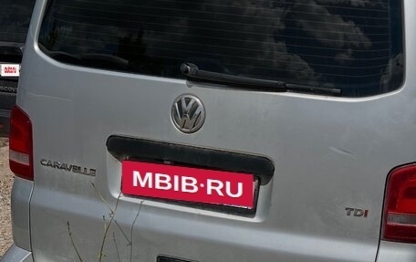 Volkswagen Caravelle T5, 2012 год, 800 000 рублей, 2 фотография