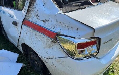 Renault Logan II, 2017 год, 90 000 рублей, 6 фотография