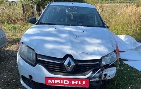 Renault Logan II, 2017 год, 90 000 рублей, 2 фотография